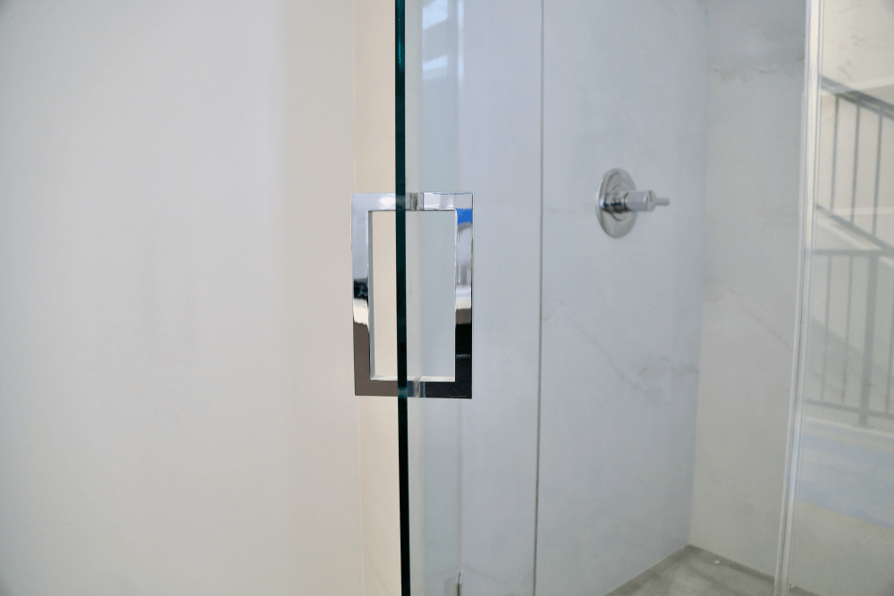 Shower-door-glass-thickness-and-chrome-door-handle-for-modern-look-installer.png