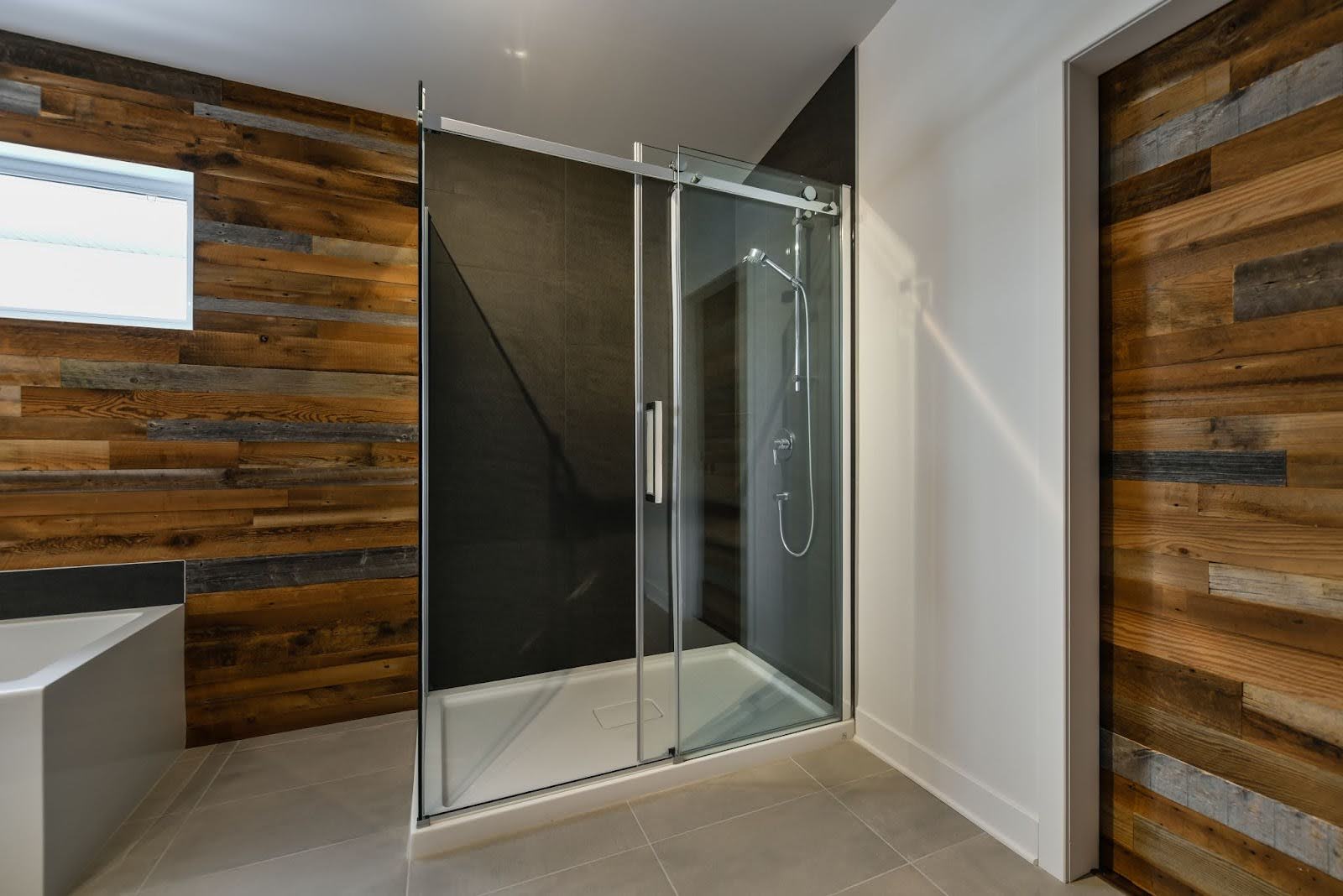 Types of Shower Doors
